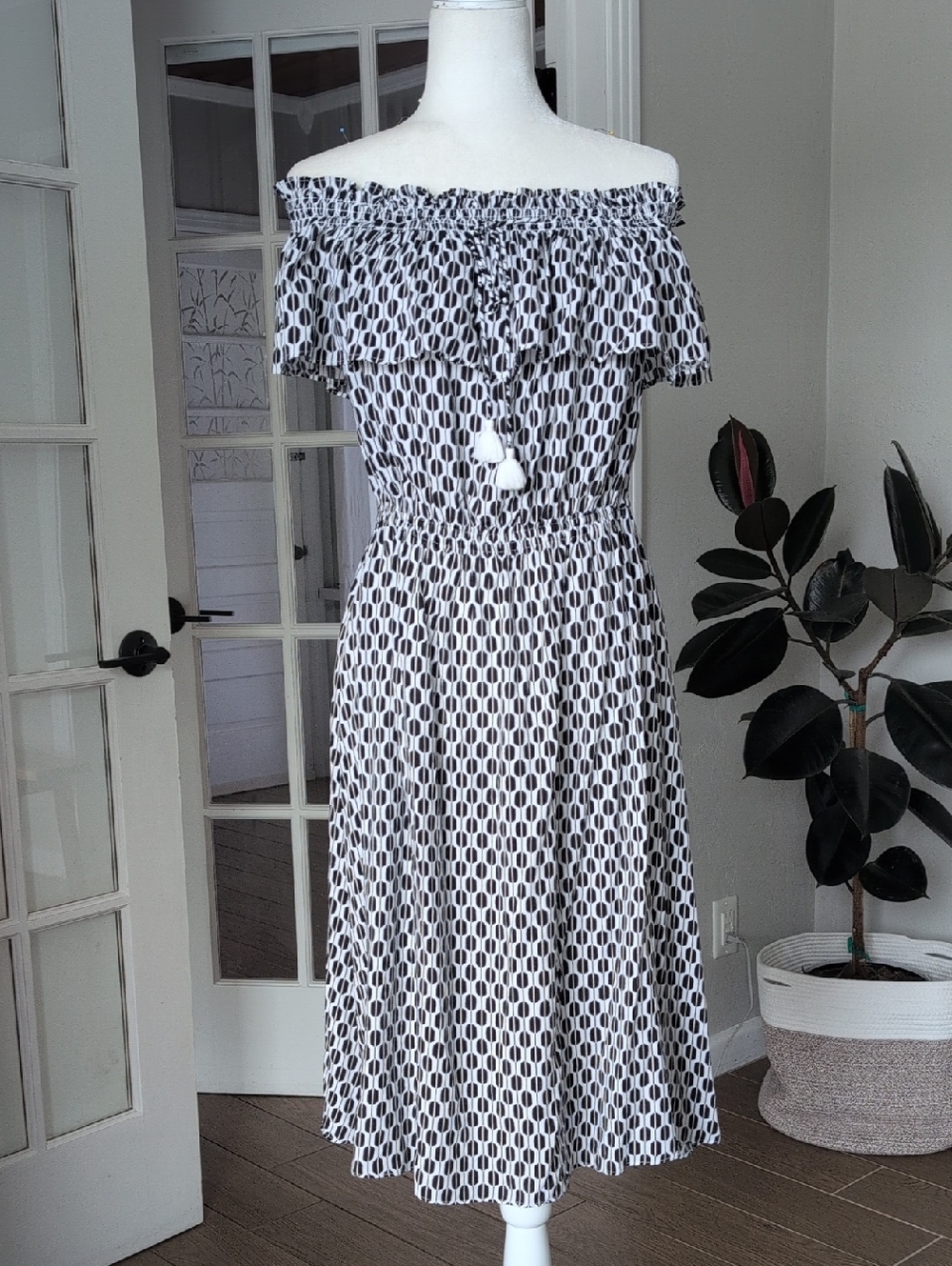 NWT kate spade Arrow Striped Rayon Dress Medium Knee Length - Picture 4 of 13
